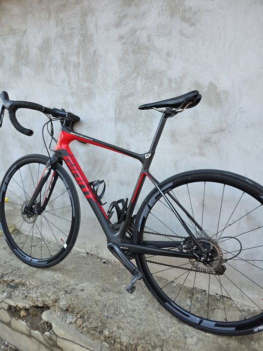 Cursiera giant defy carbon