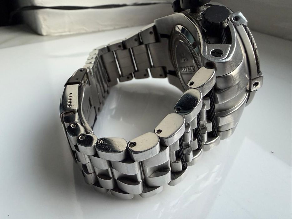 Оригинальные швейцарские часы Invicta Zeus Bolt
