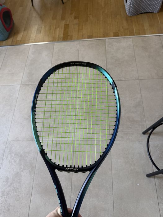 3 rachete Yonex Ezone 98 grip 3 racordate recent