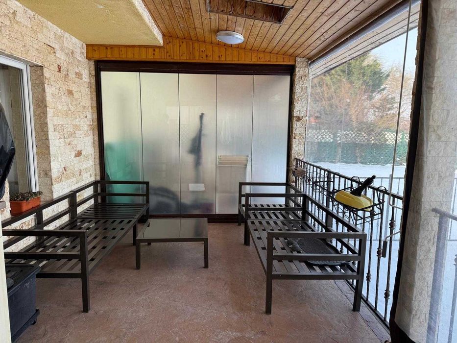 Vila Moderna de inchiriat - Blvd Pipera - 5 camere - Vedere la lac