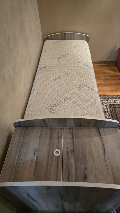 Детско легло 160/70  с матрак от мемори пяна и скринче