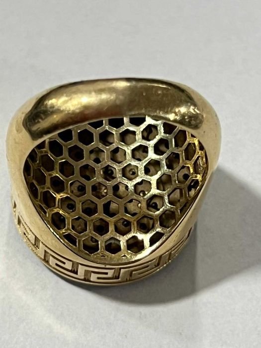 Златен пръстен Mercedes