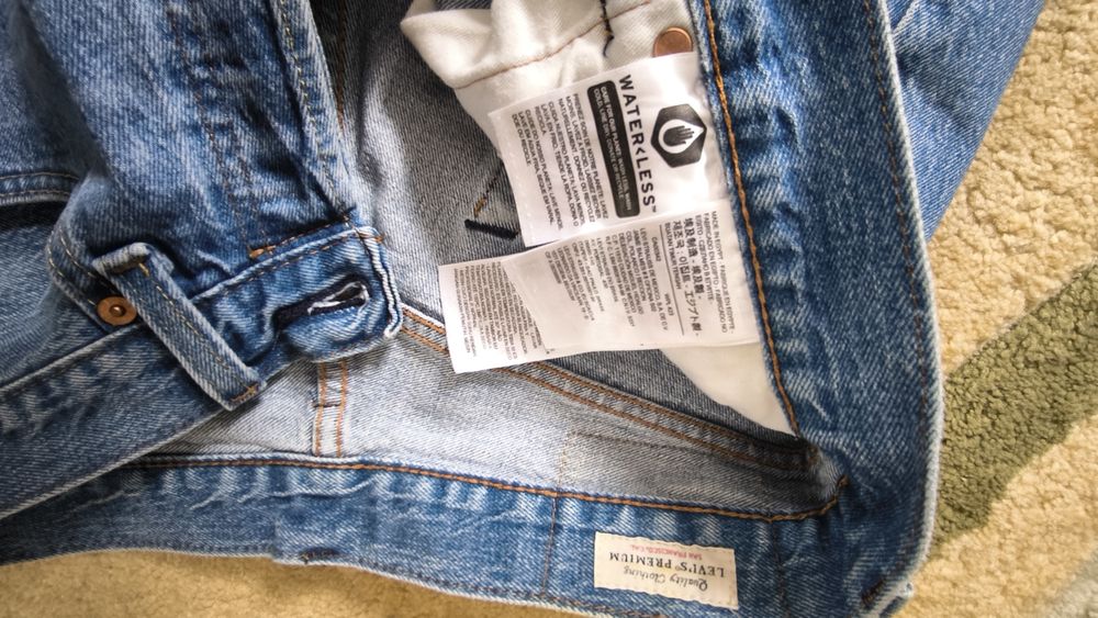 Къси дънкови панталони Levis