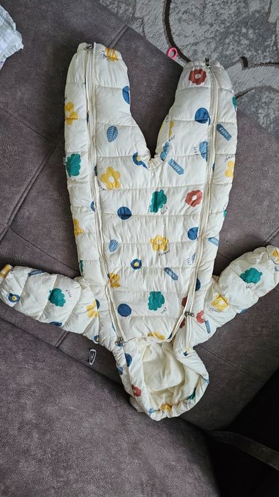 Продам комбинезоны осень и  зима