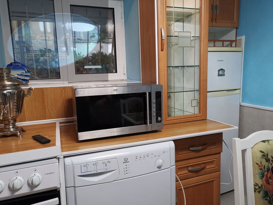 Дава се под наем Двустаен апартамент в Пловдив, Център - 120 кв.м за 400 € - Снимка #9