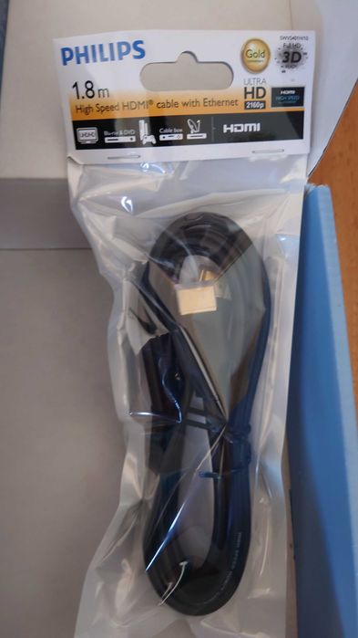 PHILIPS TV set - Разклонител Philips + HDMI + почистващ спрей