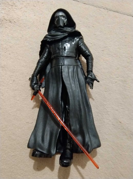 Figurina Kylo Ren din star wars  36 cm