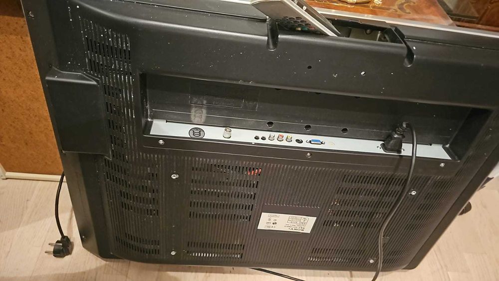 продам телевизор сони