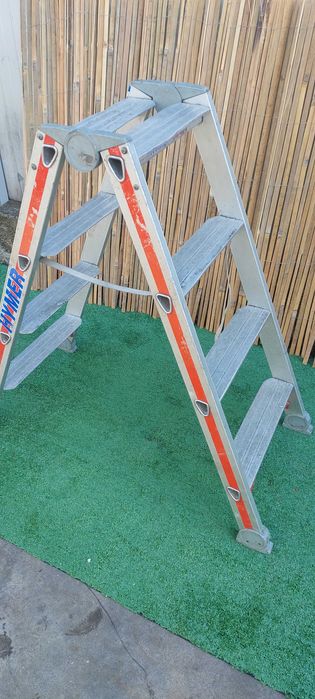 Алуминиева стълба   2 x 4