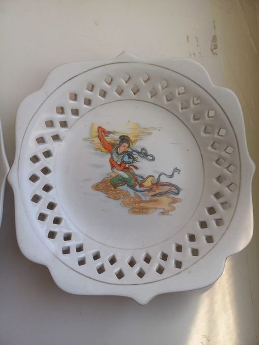 Продаётся винтыжные тарелки