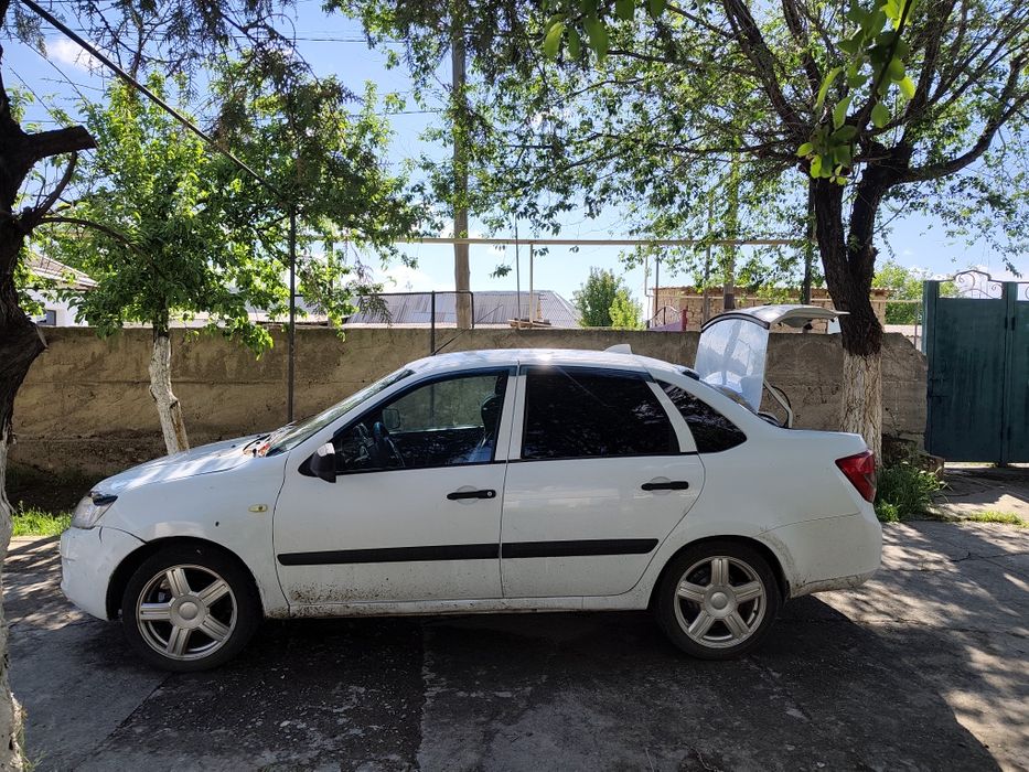 Лада гранта 2013.