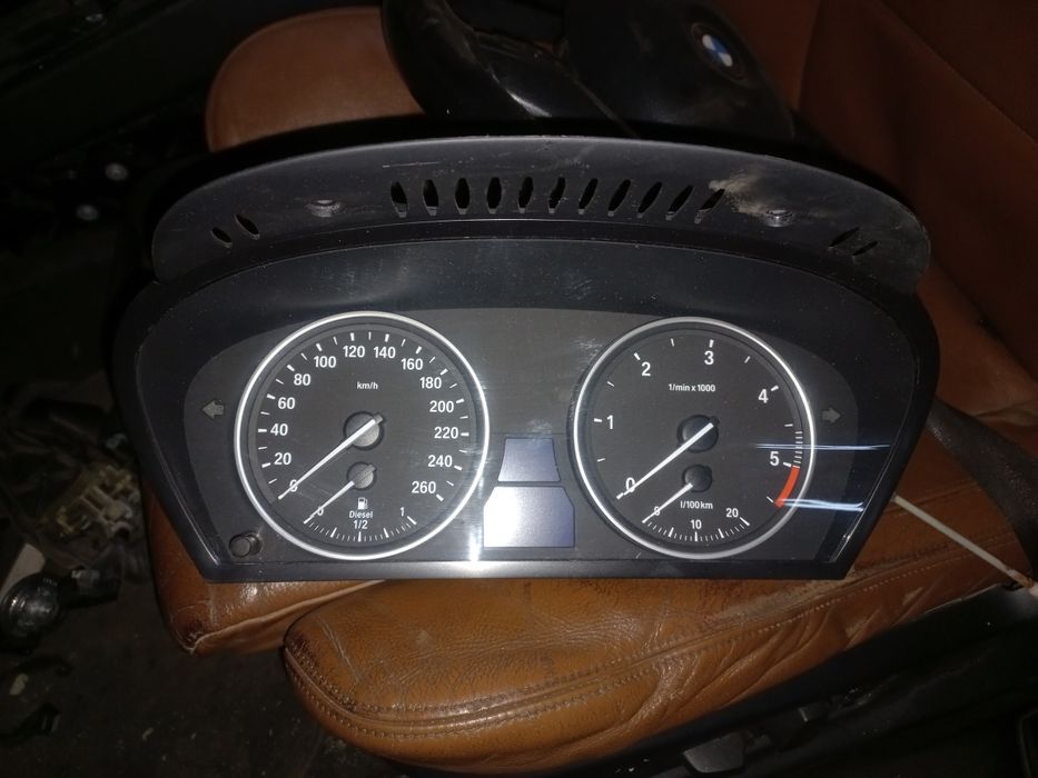 Ceasuri bord bmw x5 x6 e70 e71
