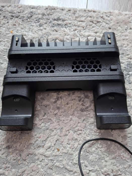 dock incarcare controller ps4 ( maneta ps4 )