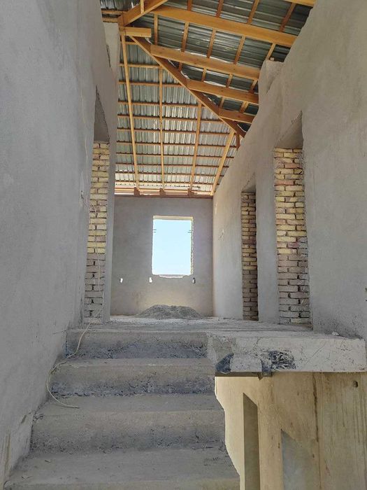 3 Qavatli turar joy Zudlik bilan