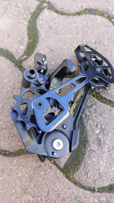 Schimbator spate Shimano XT RD-M-  NOU8100 12 viteze SGS