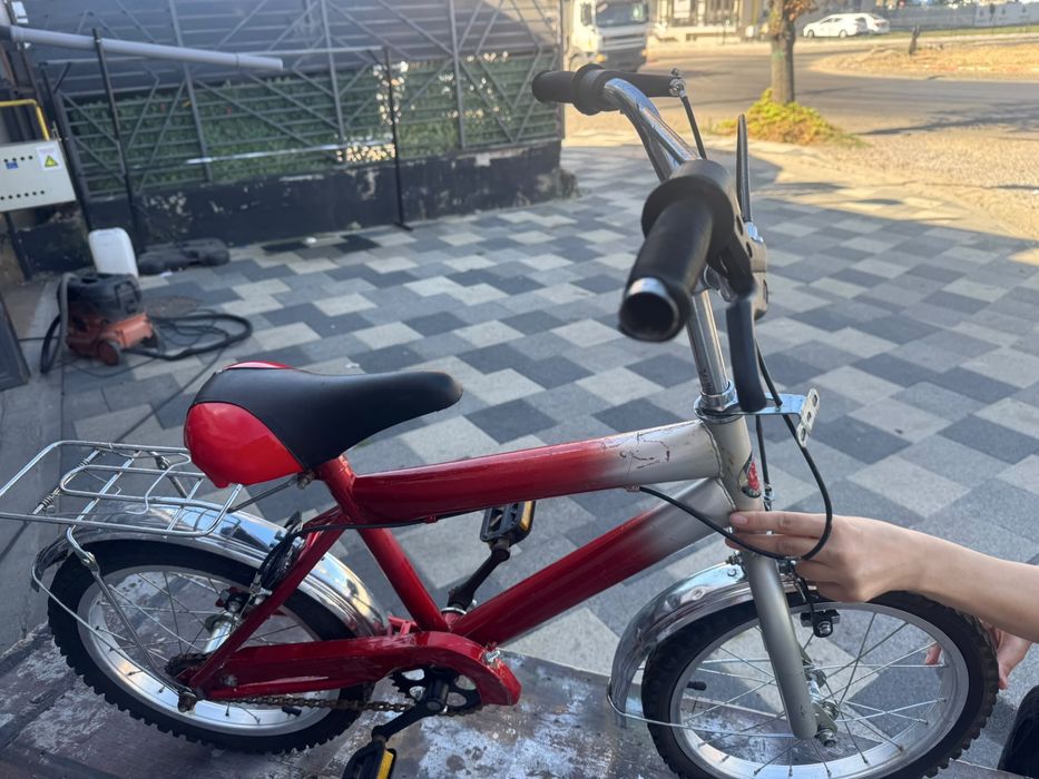 Bicicleta pentru copii