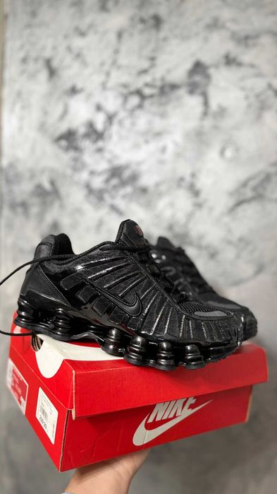 Nike shox negri marimea 42