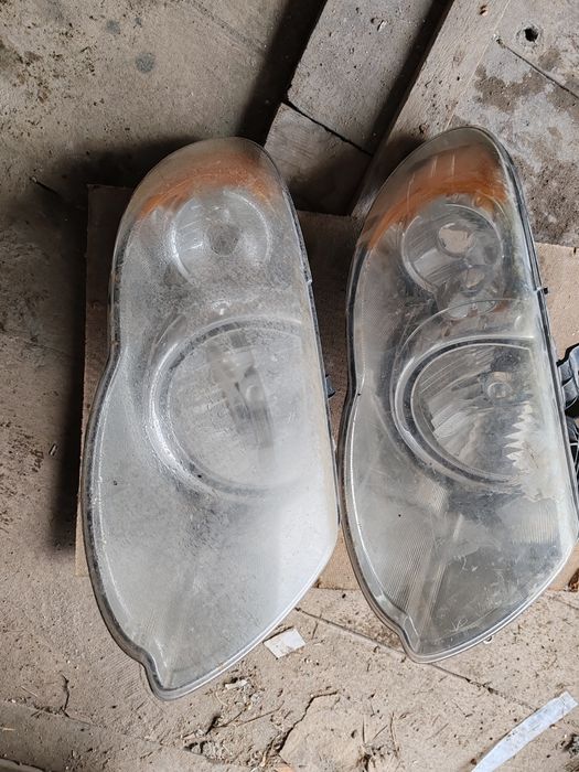 Фары крайслер таун кантри или додж караван