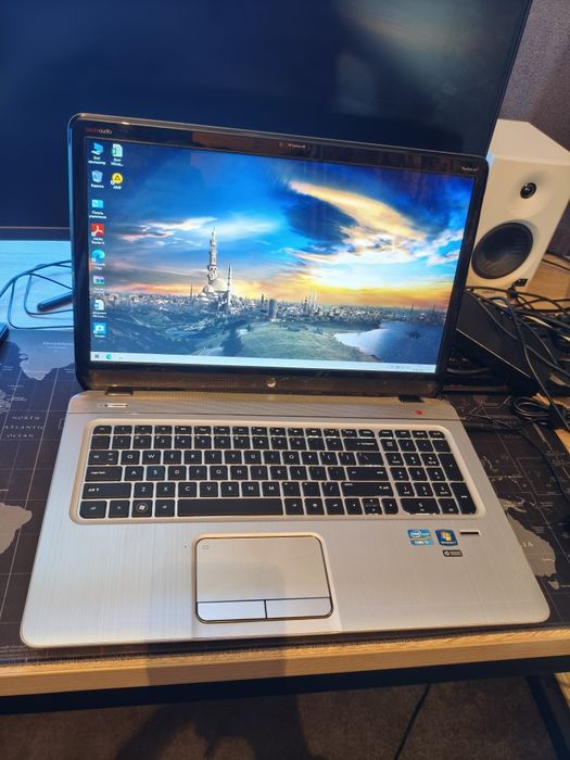 Большое Ноутбук 17.3, Core i7, 8GB ozu, hdd 1tb