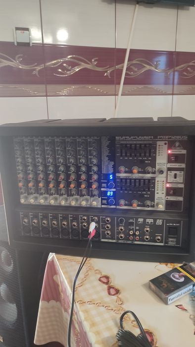 Mixer amplificat EUROPOWER 2X600W