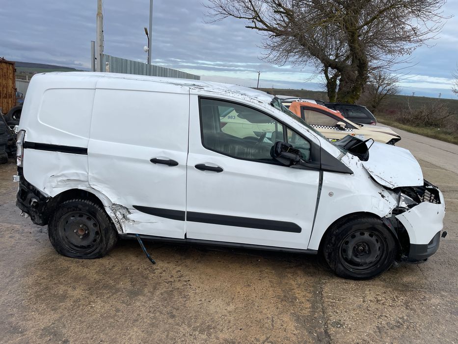 Ford Transit Courier 1.0 EcoBoost 100 кс.6 ск. двигател SFCE 32000 km.