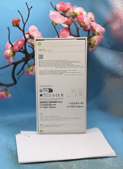 НОВ!!! Apple iPhone 17 Pro, 256GB, 5G, Deep Blue + подарък оригинален адаптер Apple