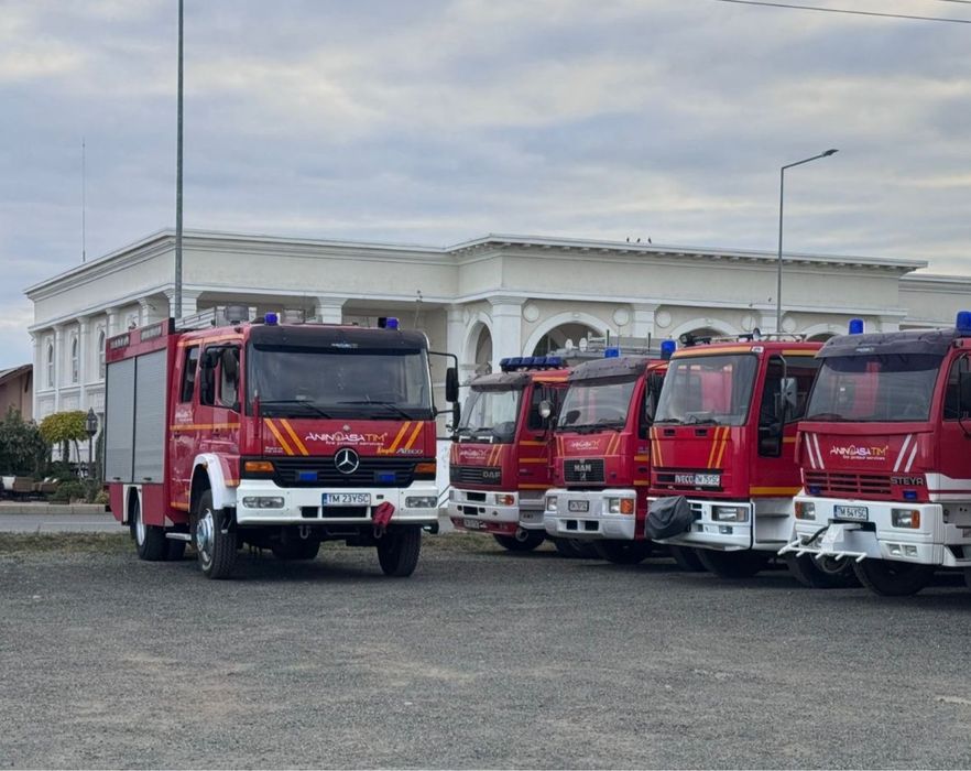 Mașina de pompieri 3000 L,  Steyr 4x4, echipată si înmatriculată