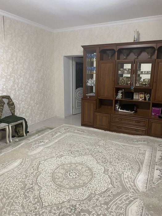 Палас почти новый