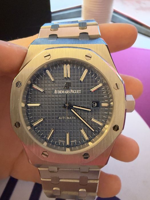 Vand ceas deoarece nul mai port