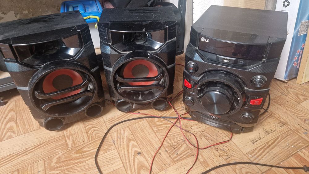 Музыкальный центр