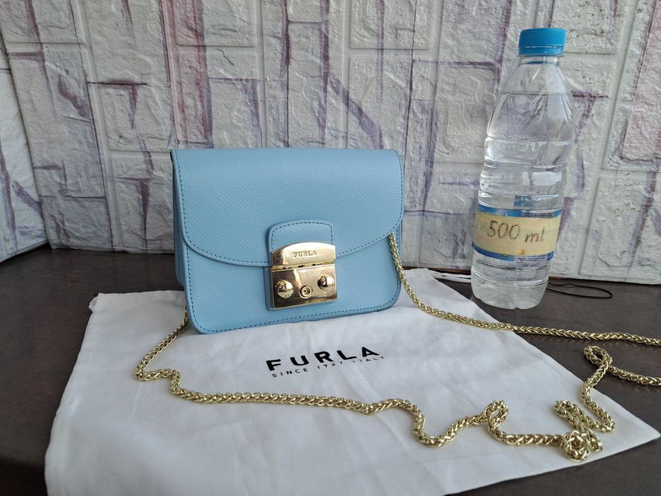 дамска чанта,Furla малка кожена чантичка-естествена кожа