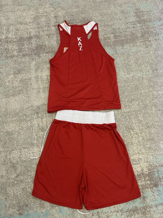 Боксерская форма (красная).