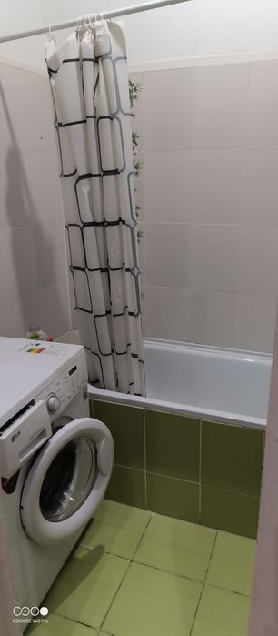 Сдаётся  двух комнатная квартира.