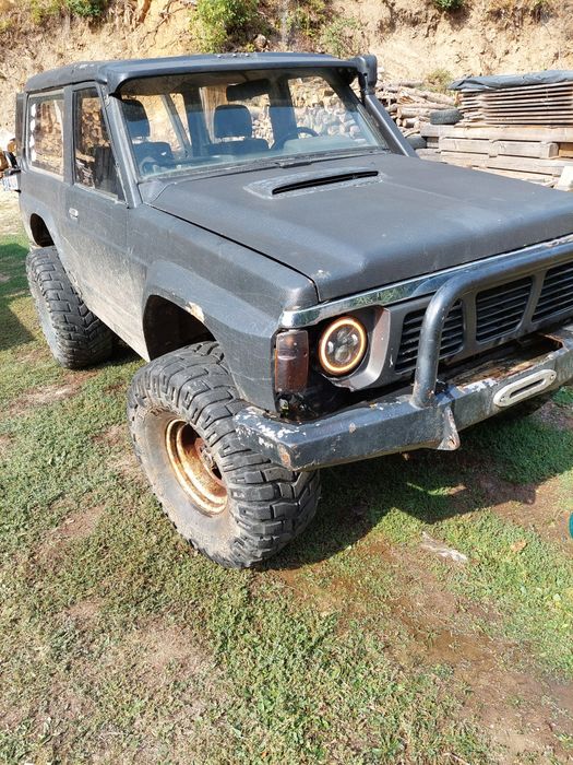 Vând nissan patrol y 60