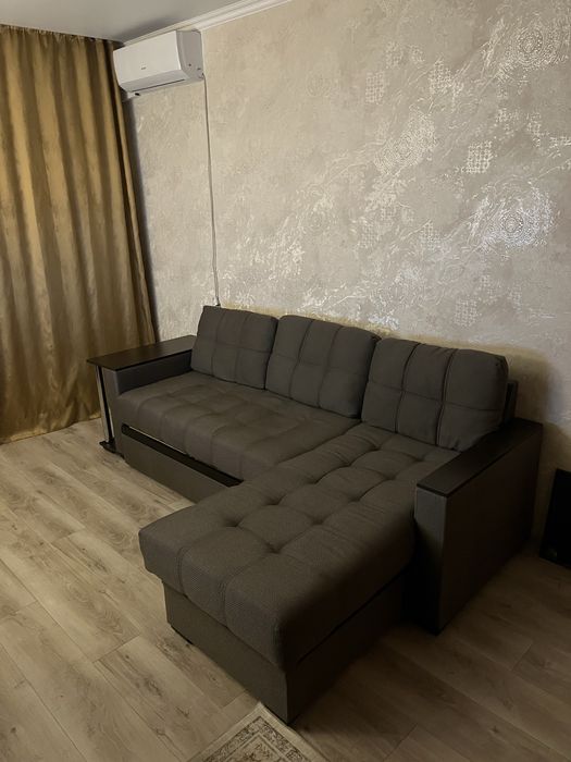 Диван угловой. Раздвижной