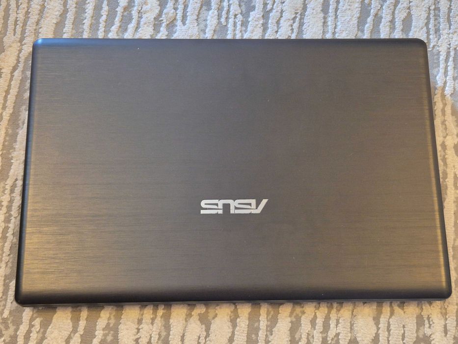 De vanzare 1  Laptop Asus si 1 Laptop Lenovo Tableta Huawei