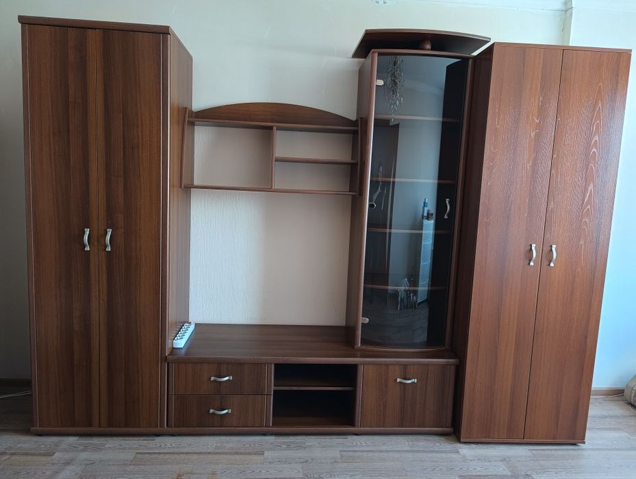 Продам стенку-горку