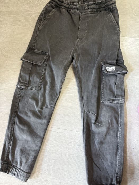 Zara -дънков панталон за момче