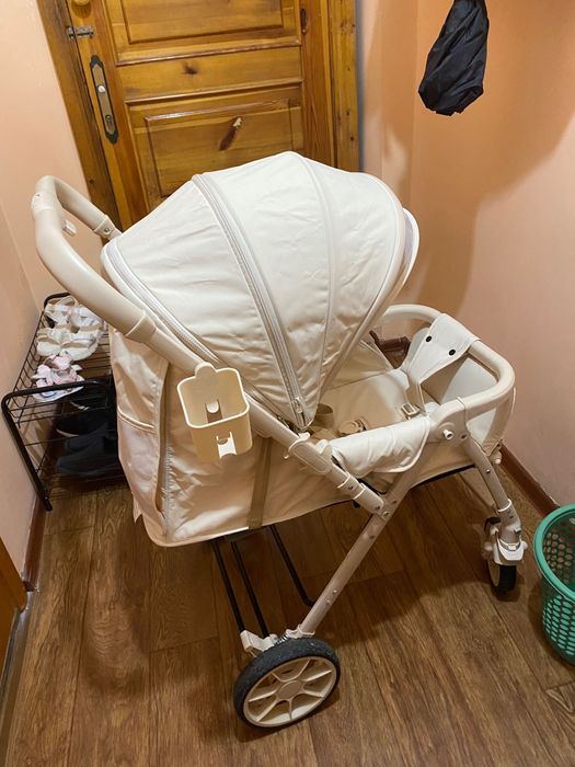 Продам детскую коляску б/у