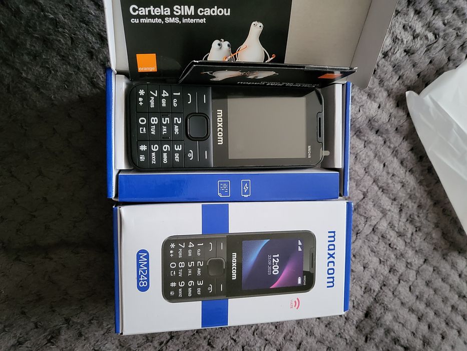 Vand telefon maxcom dual sim