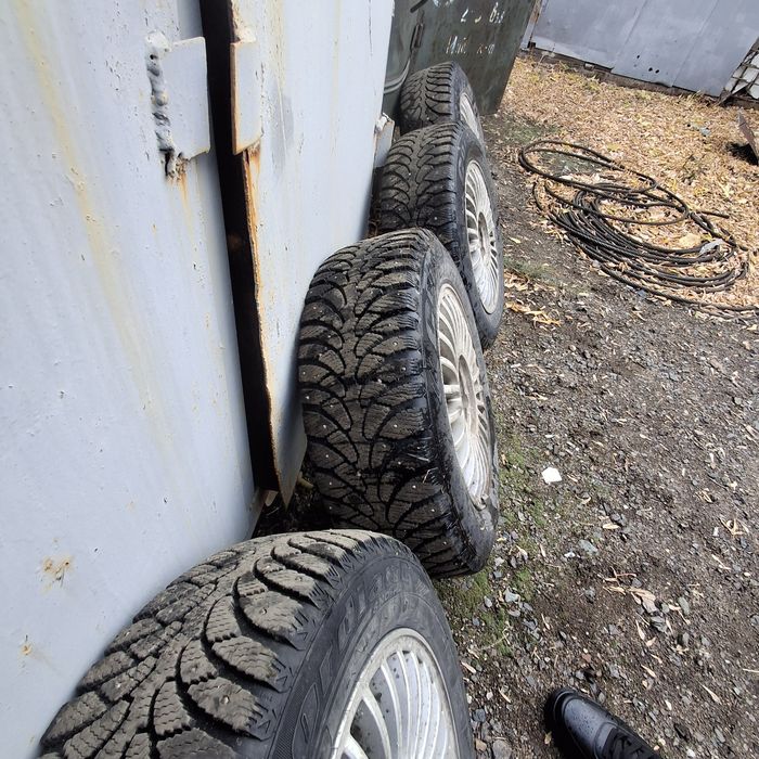 Продам 195/65R15
