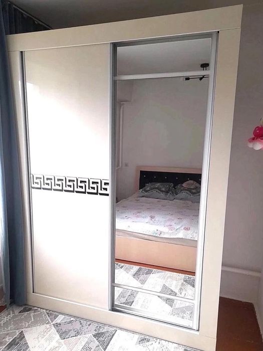 Продам шкаф купе в отличном состояний