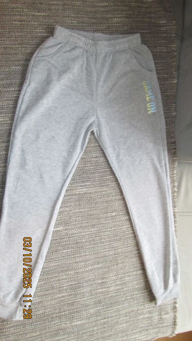 Лот от ватирани долнища (Анцузи)