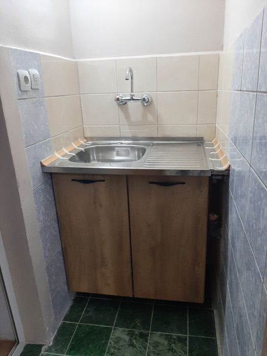 Дава се под наем Ателие в Враца, Център - 50 кв.м за 153 € - Снимка #4