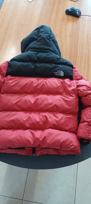 Зимно яке със сваляща се качулка