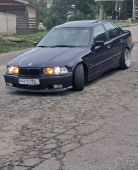 BMW e36 sedan 316i m43