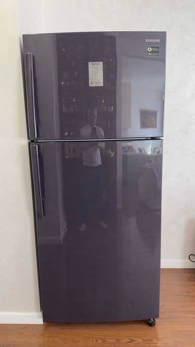 Холодильник двухкамерный «Самсунг»
