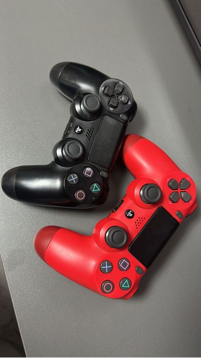 Sony PlayStation PS4 + 3 игры