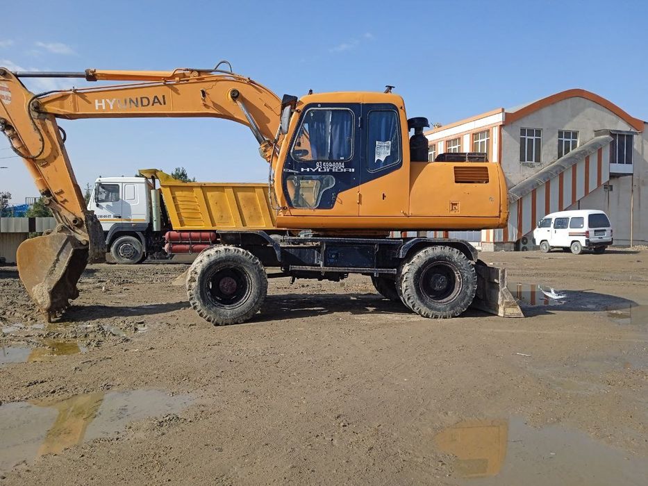 Эксковатор Hunday 1200-3 тез ва арзон сотилади
