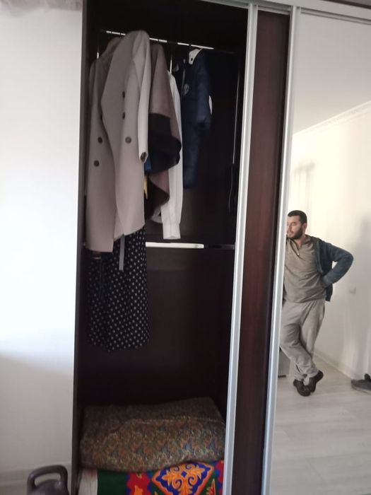 Продам спальный гарнитурчик! Срочненько!!!